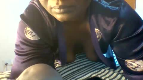 chocobabe002 online show from May 25, 2026, 4:51 am