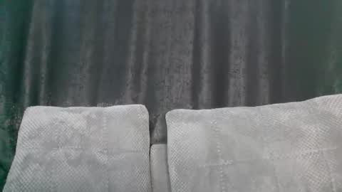 chocolate_divaa online show from May 19, 2026, 12:00 pm