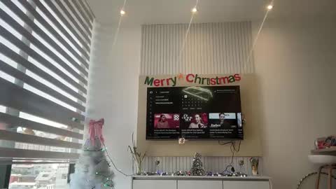 ChocolateCakeQueen online show from December 21, 2024, 3:09 pm