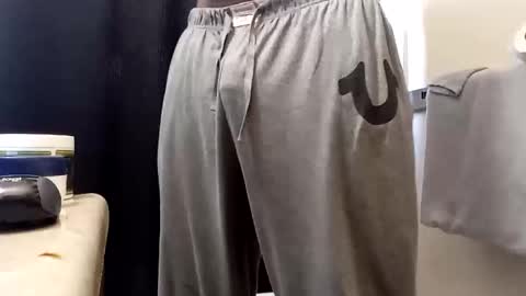 chocolatedilf online show from December 31, 2024, 8:12 pm