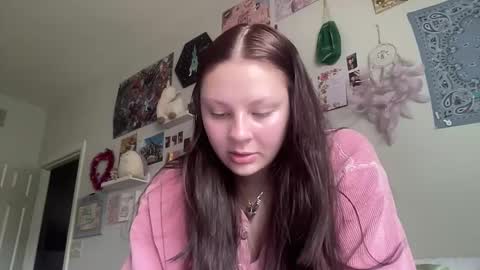 Snapshot of chocolatevanillaswirl3 chatting on February 18, 2026, 4:25 pm chocolatevanillaswirl3 online show from February 18, 2026, 4:25 pm