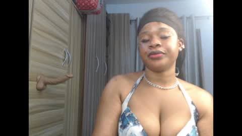 Snapshot of chocox_petitqueen chatting on July 7, 2026, 7:23 am ethereal online show from July 7, 2026, 7:23 am