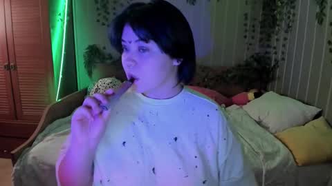 choe_bliss online show from October 28, 2025, 2:37 am