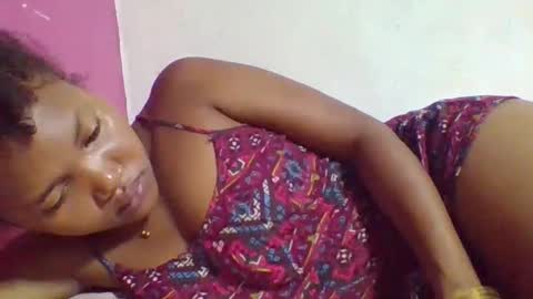 Snapshot of chololatblonde chatting on February 24, 2026, 10:02 am chololatblonde online show from February 24, 2026, 10:02 am