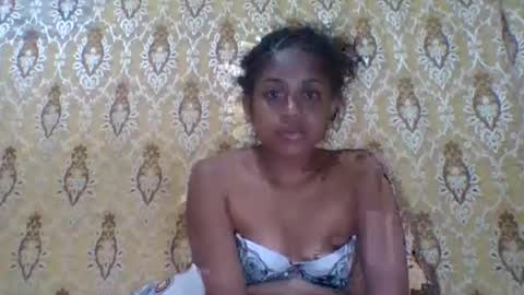 choupii69 online show from May 28, 2026, 7:33 pm