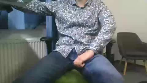 Snapshot of chr432is chatting on October 24, 2025, 11:50 am chr432is online show from October 24, 2025, 11:50 am