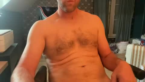 chris13abcd online show from June 16, 2026, 8:17 am