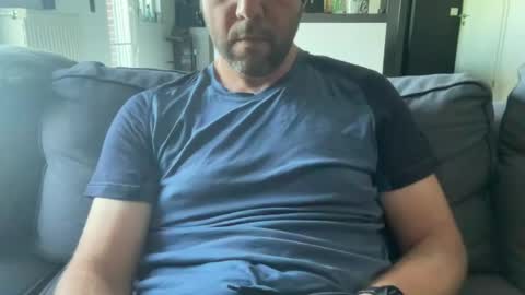chris13abcd online show from June 25, 2026, 7:57 am