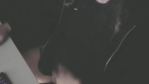 Snapshot of chris42089 chatting on November 17, 2025, 6:08 am Chris online show from November 17, 2025, 6:08 am