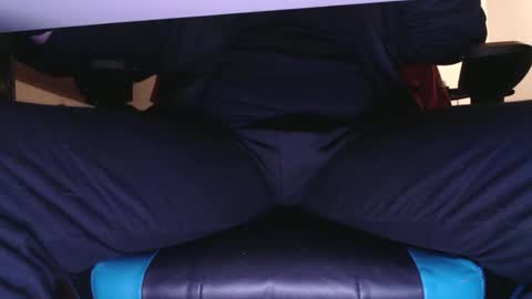 Snapshot of chris42089 chatting on November 28, 2025, 9:12 am Chris online show from November 28, 2025, 9:12 am