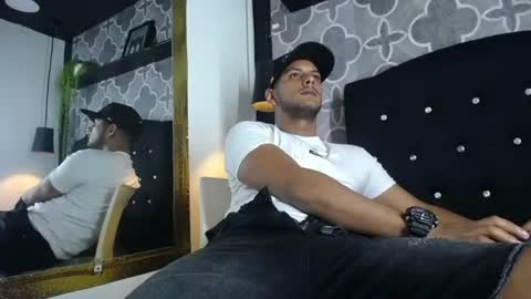 Snapshot of chris_dick2 chatting on July 5, 2026, 4:19 am chris_dick2 online show from July 5, 2026, 4:19 am