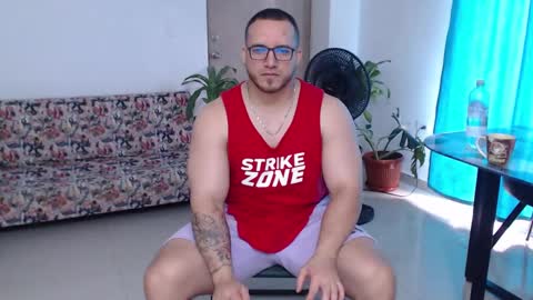 Snapshot of chris_huntter chatting on September 18, 2025, 10:12 pm chris_huntter online show from September 18, 2025, 10:12 pm