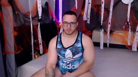 Snapshot of chris_huntter chatting on October 11, 2025, 1:16 am chris_huntter online show from October 11, 2025, 1:16 am