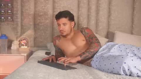 Snapshot of chris_morton chatting on March 4, 2026, 1:22 am chris_morton online show from March 4, 2026, 1:22 am