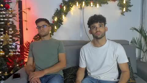 Snapshot of chrisandrew_ chatting on December 31, 2024, 3:01 am Im Chirs IM MODEL INDEPENDT online show from December 31, 2024, 3:01 am