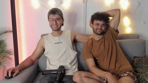 Snapshot of chrisandrew_ chatting on January 24, 2025, 3:22 am Im Chirs IM MODEL INDEPENDT online show from January 24, 2025, 3:22 am