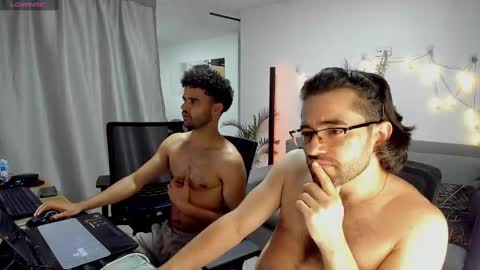 Snapshot of chrisandrew_ chatting on February 22, 2025, 12:38 am Im Chirs IM MODEL INDEPENDT online show from February 22, 2025, 12:38 am