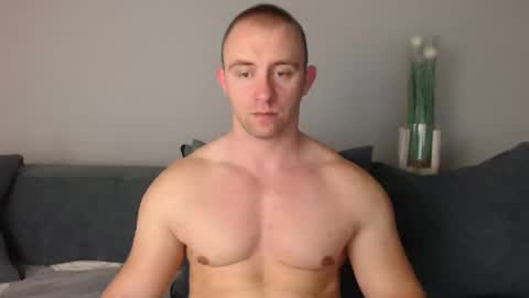chrisbigbiceps online show from January 24, 2025, 6:35 pm