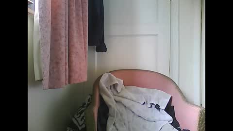 chrishornycocker online show from October 17, 2025, 9:23 am