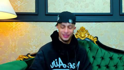 Snapshot of chrismckay_ chatting on October 20, 2025, 11:10 am Chris online show from October 20, 2025, 11:10 am