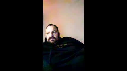 Snapshot of chrisole chatting on December 5, 2025, 8:01 am chris ole online show from December 5, 2025, 8:01 am