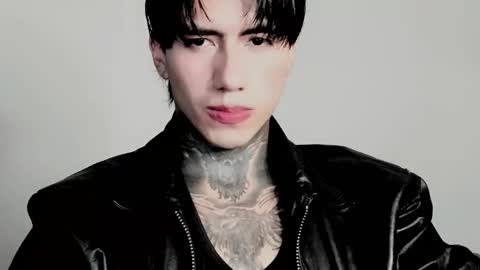 Snapshot of chriss_opp chatting on November 5, 2025, 10:54 pm CHRIS INDEPENT MODEL online show from November 5, 2025, 10:54 pm