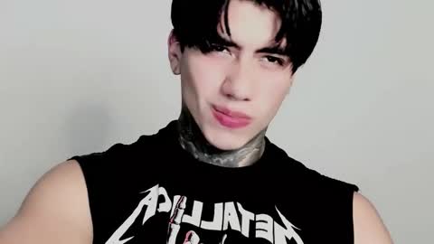 Snapshot of chriss_opp chatting on November 12, 2025, 11:03 pm CHRIS INDEPENT MODEL online show from November 12, 2025, 11:03 pm