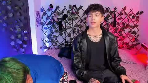 Snapshot of chriss_wg_ chatting on April 19, 2026, 10:34 pm Christian Wang online show from April 19, 2026, 10:34 pm