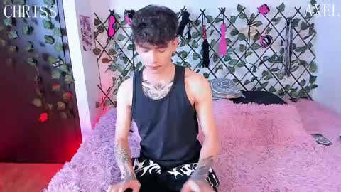 Snapshot of chriss_wg_ chatting on May 19, 2026, 8:15 pm Christian Wang online show from May 19, 2026, 8:15 pm