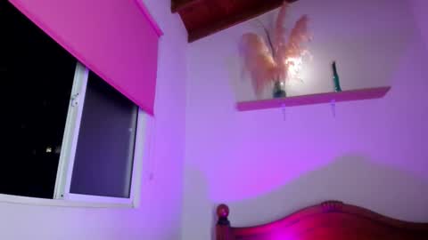 Snapshot of chrisstianford chatting on November 10, 2025, 3:38 am Hi dont forguet to follow me online show from November 10, 2025, 3:38 am