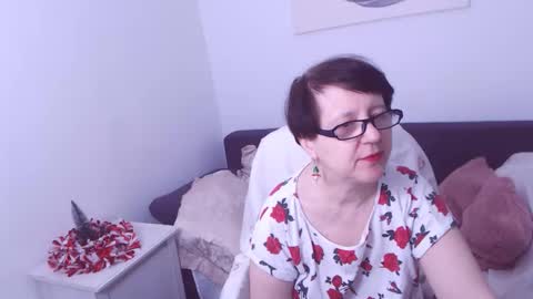 Christa online show from December 22, 2024, 3:44 pm