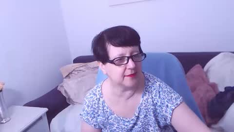 Christa online show from October 12, 2025, 12:42 am