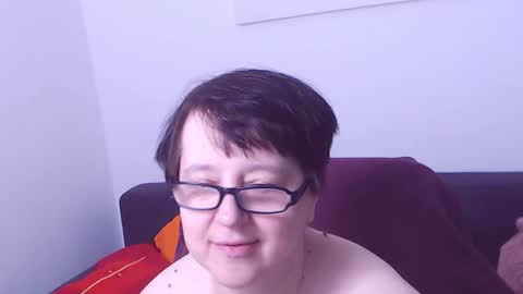 Christa online show from February 11, 2026, 11:10 pm