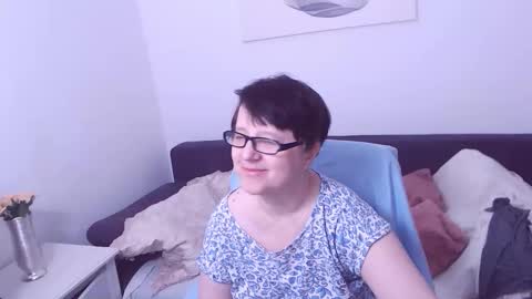 Christa online show from March 15, 2026, 12:33 pm