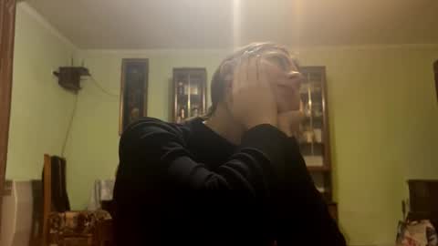 Christen online show from December 2, 2025, 6:25 pm