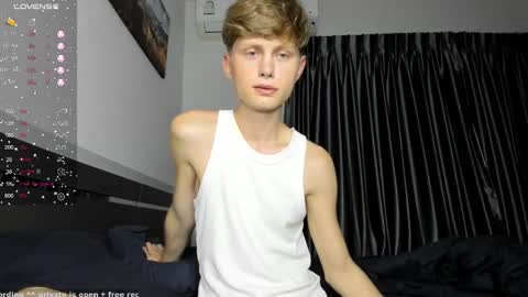 Snapshot of christian_di0r chatting on February 28, 2025, 3:26 pm Christian PVT open online show from February 28, 2025, 3:26 pm
