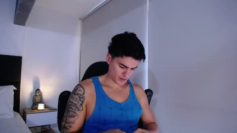 Snapshot of christianvalenzia chatting on October 22, 2025, 3:34 pm Christian online show from October 22, 2025, 3:34 pm