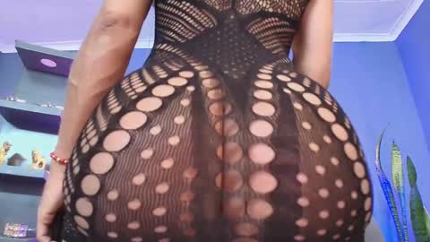 Christiekroes online show from March 6, 2026, 2:02 pm