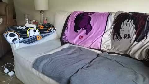 christinabby143 online show from October 6, 2025, 6:16 pm