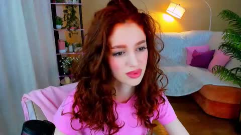 christinaconteeree online show from October 11, 2025, 11:20 am