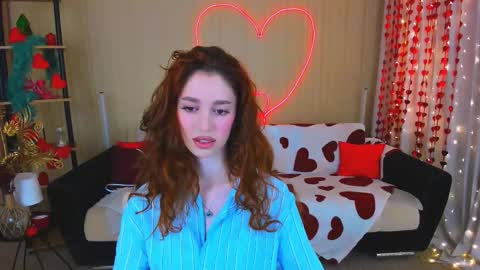 christinaconteeree online show from February 15, 2026, 12:03 pm