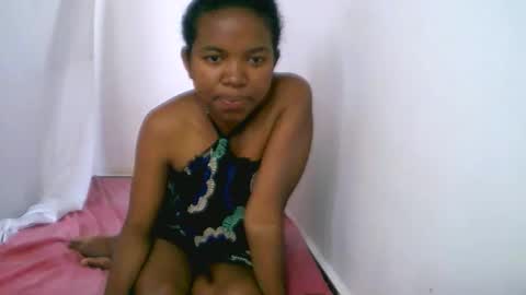 Snapshot of christinah04 chatting on October 27, 2025, 10:19 am christinah04 online show from October 27, 2025, 10:19 am