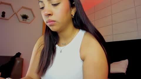 Christine  online show from October 27, 2025, 12:09 pm