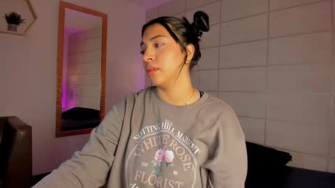 Christine  online show from March 25, 2026, 12:00 pm