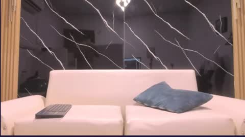 christopherivera online show from July 6, 2026, 7:05 pm