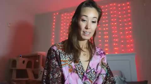 Christy Love online show from December 1, 2025, 3:11 am