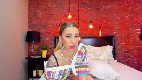 christyna_ross online show from March 16, 2026, 8:24 pm