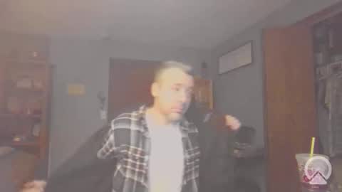 chrisw8121 online show from April 3, 2026, 5:27 am