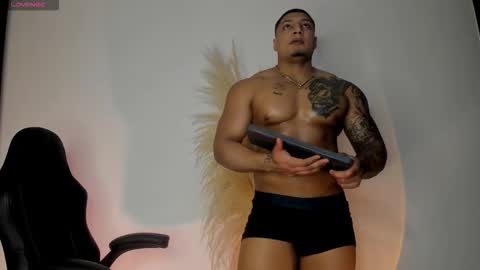 Snapshot of chrizmacgregor chatting on October 10, 2025, 2:10 am chrizmacgregor online show from October 10, 2025, 2:10 am