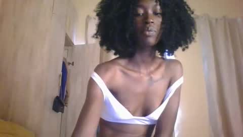 chroe22 online show from April 25, 2026, 1:41 pm